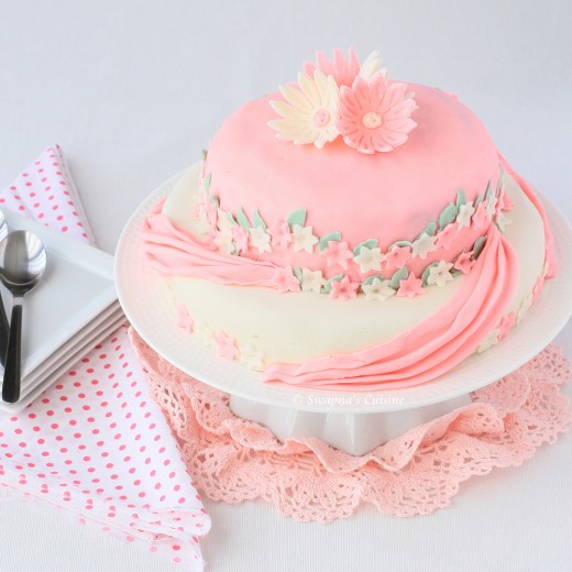 2 tier pink cake