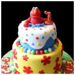 Baby Elmo cake