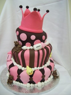 Baby shower cake with crown decoration