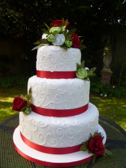 3 tier wedding cake with roses