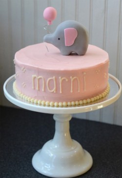 Baby shower cake with elephant