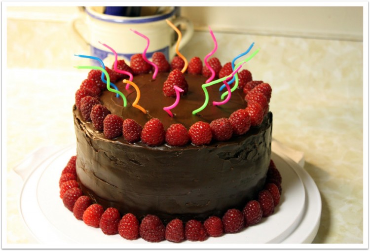 Raspberry chocolate cake