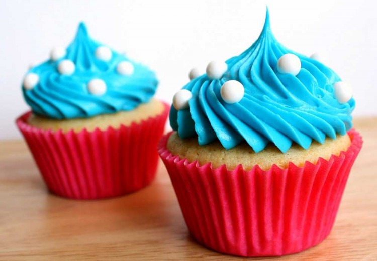 Vanilla cupcake with blue frosting