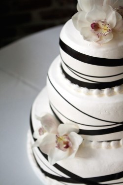 Wedding cake with black ribbon