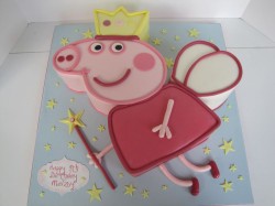 Fondant Peppa pig shape cake