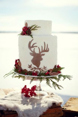 Winter Wedding cake with deer