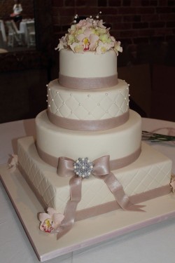 Wedding cake with nice flowers