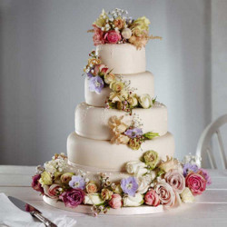 Amazing Wedding cake with flowers