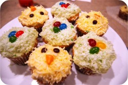 Easter cupcakes chicken