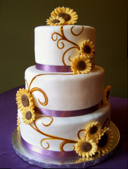 Wedding cakes with sunflowers