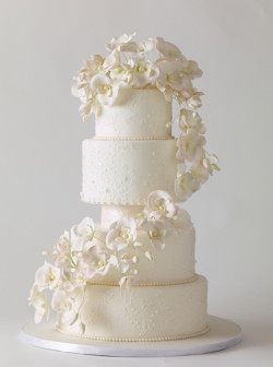 White wedding cake