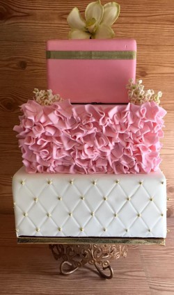 Ruffle wedding cake