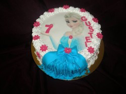 Frozen Elsa Cake